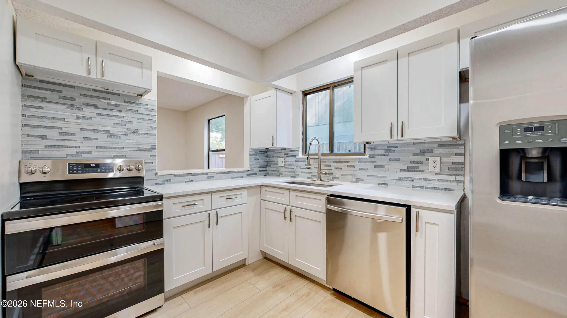 4773 Barnes S Jacksonville FL 32207
