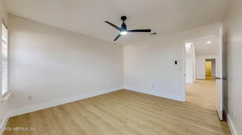 4773 Barnes S Jacksonville FL 32207