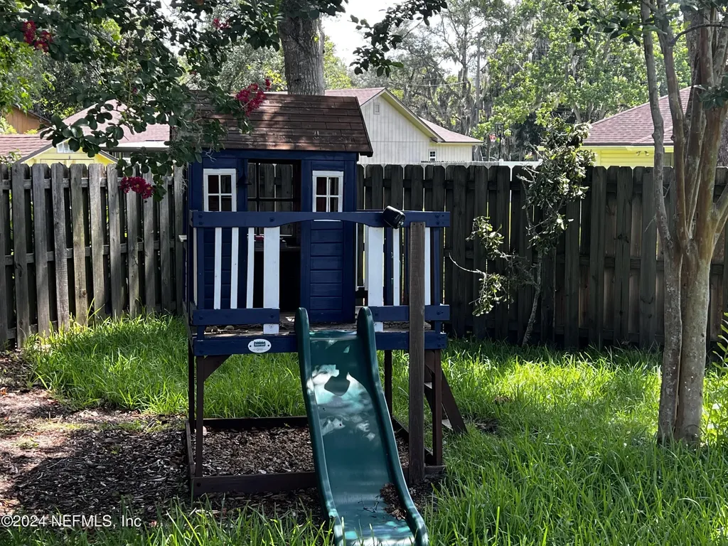 6137 Island Forest Drive Fleming Island FL 32003