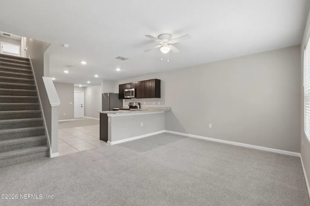 5988 Creekside Crossing Drive Jacksonville FL 32210