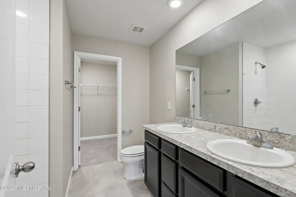 5988 Creekside Crossing Drive Jacksonville FL 32210