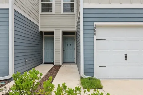 5988 Creekside Crossing Drive Jacksonville FL 32210