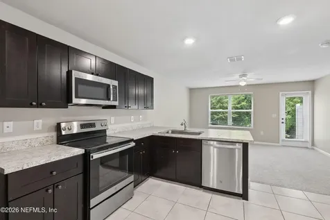 5988 Creekside Crossing Drive Jacksonville FL 32210
