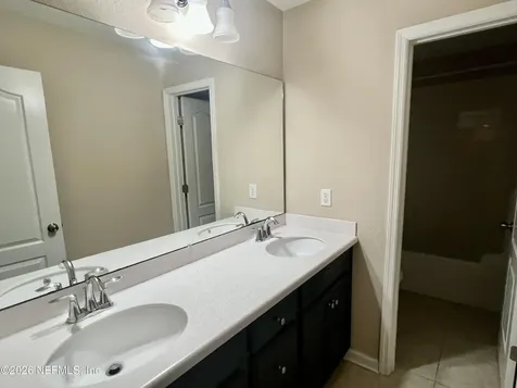 16057 Bainebridge Drive Jacksonville FL 32218