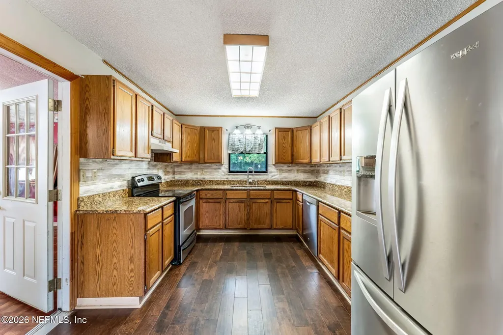 211 Dow Court Green Cove Springs FL 32043