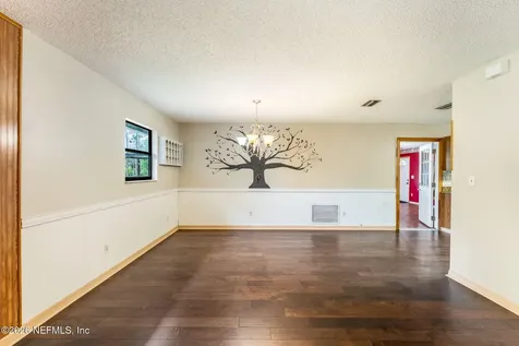 211 Dow Court Green Cove Springs FL 32043