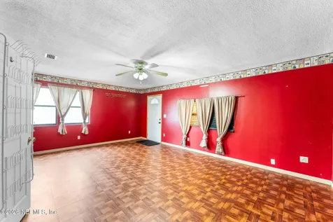 211 Dow Court Green Cove Springs FL 32043