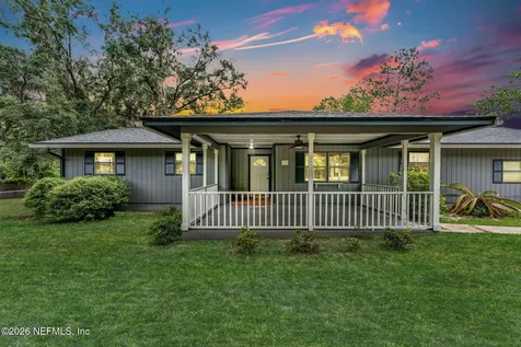 211 Dow Court Green Cove Springs FL 32043