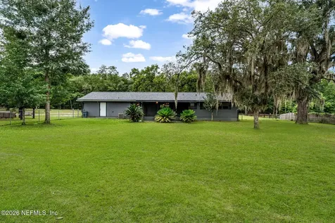 211 Dow Court Green Cove Springs FL 32043