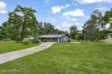 211 Dow Court Green Cove Springs FL 32043