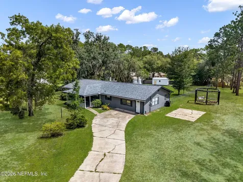 211 Dow Court Green Cove Springs FL 32043