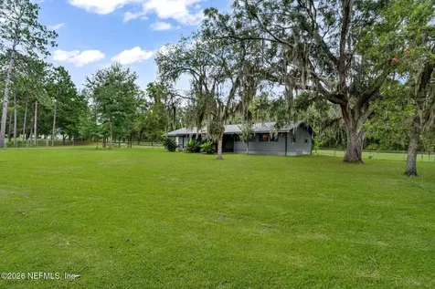 211 Dow Court Green Cove Springs FL 32043