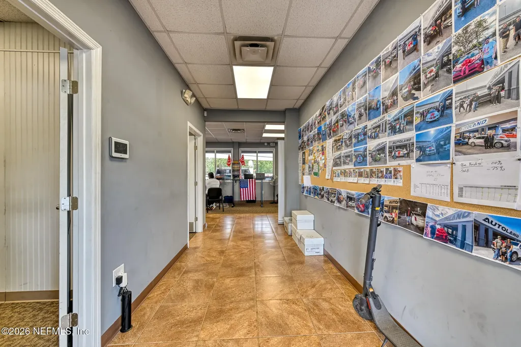 8849 Arlington Expressway Jacksonville FL 32211