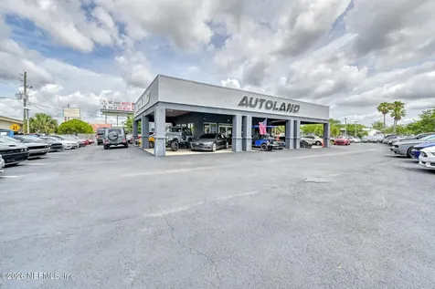 8849 Arlington Expressway Jacksonville FL 32211
