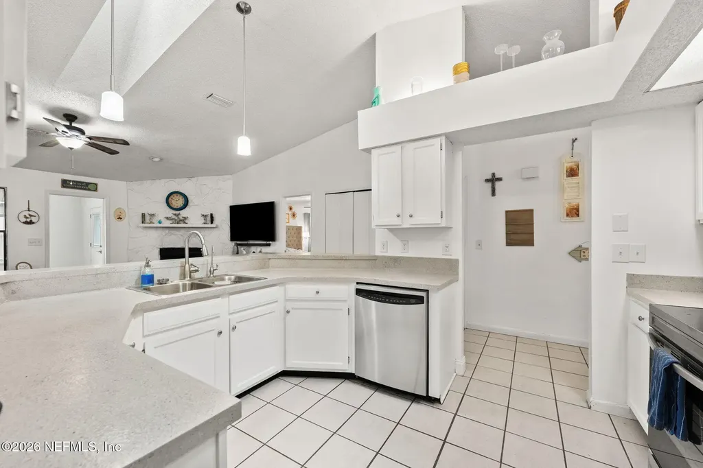 1712 Bristlecone Pine Place Jacksonville FL 32225