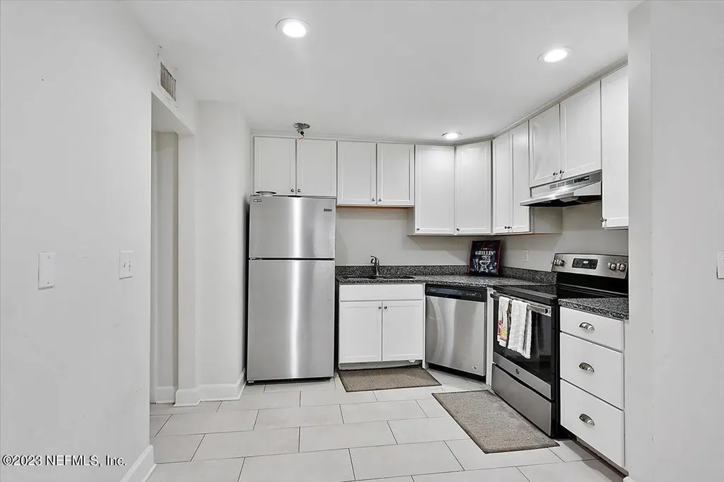 208 15th Avenue S Jacksonville Beach FL 32250