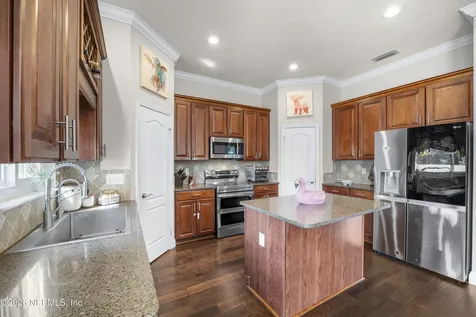 524 E Silverthorn Lane Ponte Vedra FL 32081
