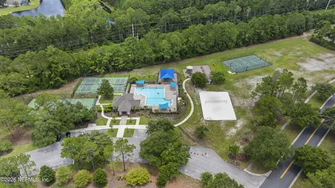 524 E Silverthorn Lane Ponte Vedra FL 32081