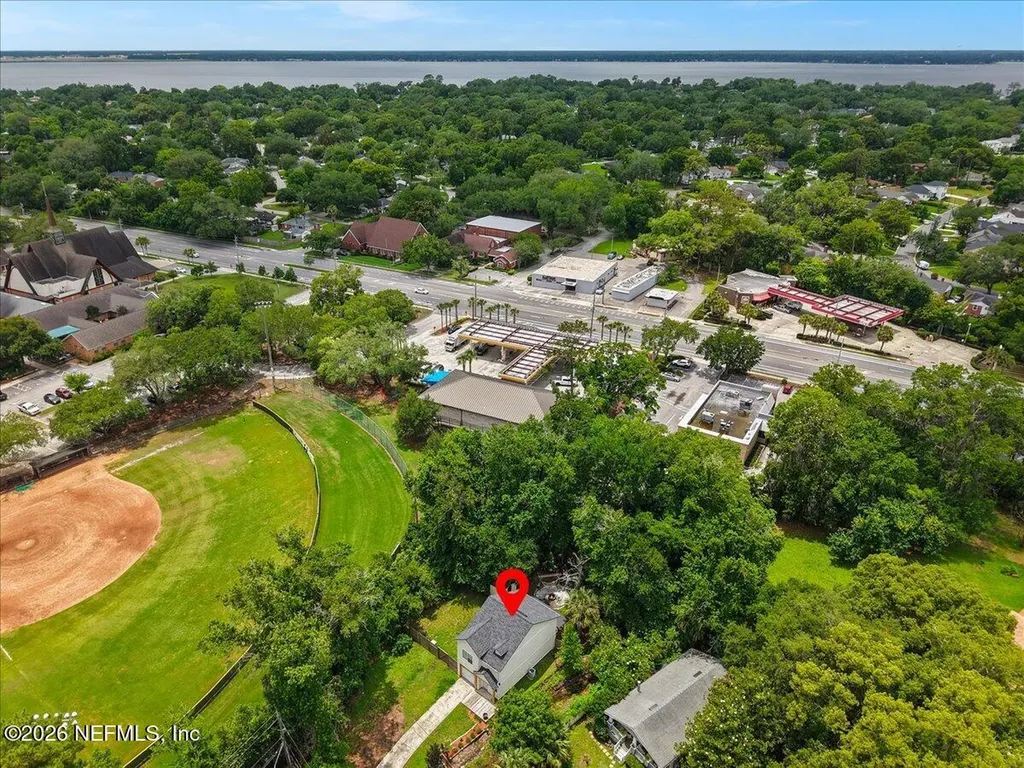 3862 Orlando Circle W Jacksonville FL 32207