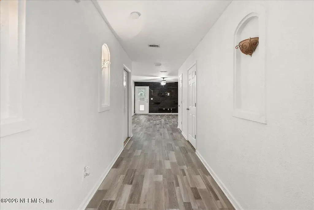 3862 Orlando Circle W Jacksonville FL 32207