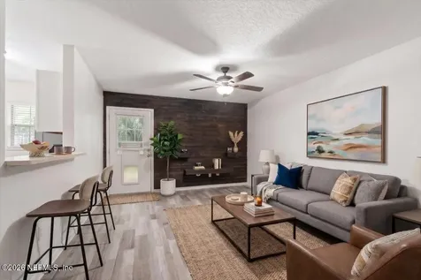 3862 Orlando Circle W Jacksonville FL 32207