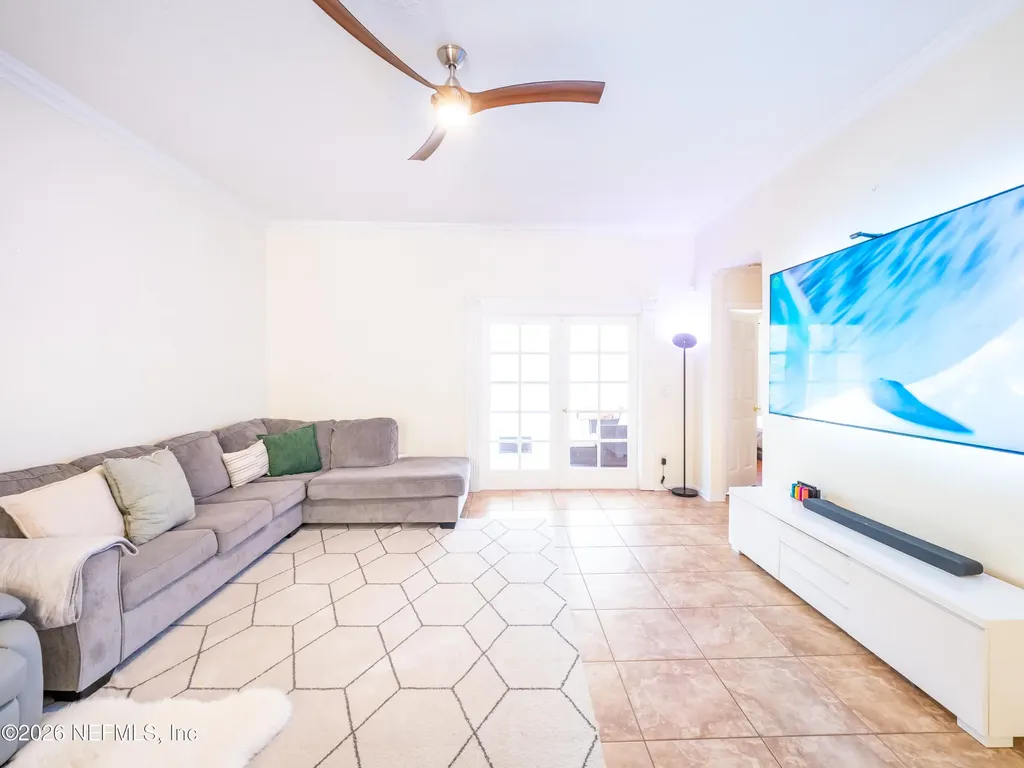 2704 Coachman Lakes Drive Jacksonville FL 32246