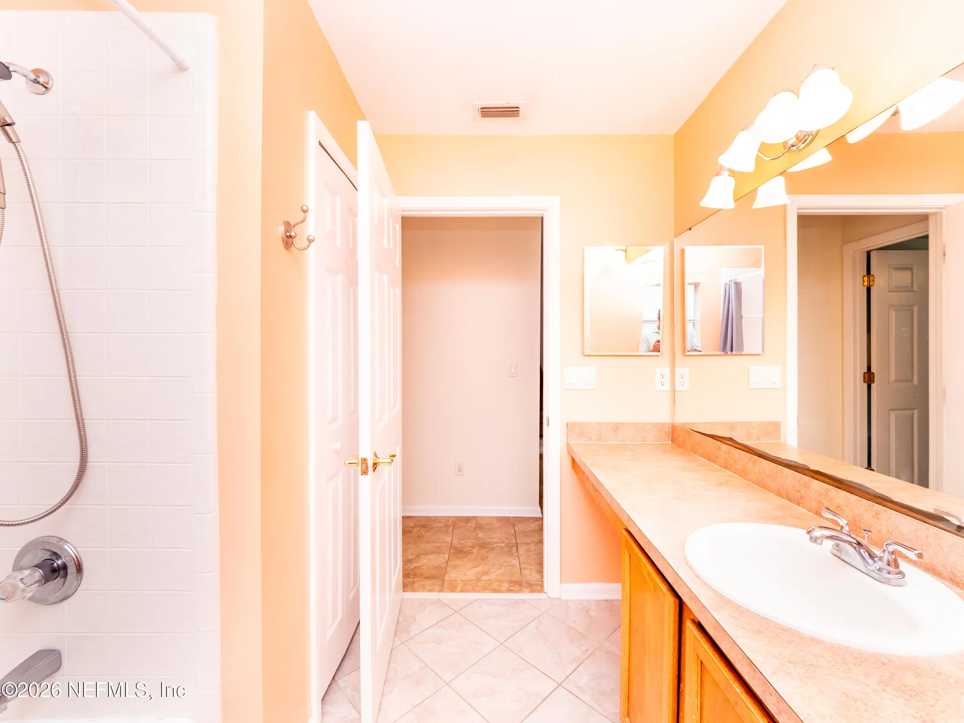 2704 Coachman Lakes Drive Jacksonville FL 32246