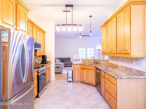 2704 Coachman Lakes Drive Jacksonville FL 32246