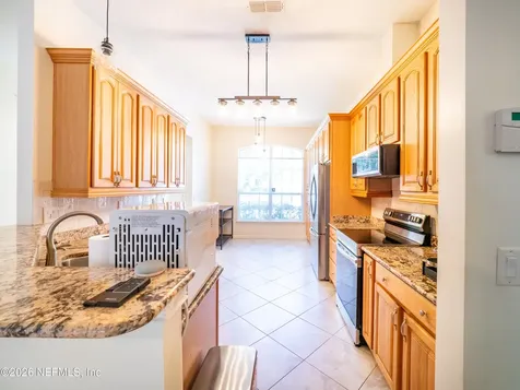 2704 Coachman Lakes Drive Jacksonville FL 32246