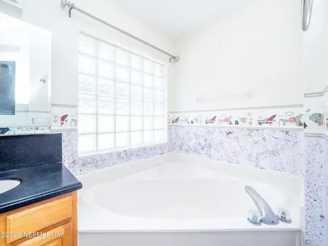 2704 Coachman Lakes Drive Jacksonville FL 32246