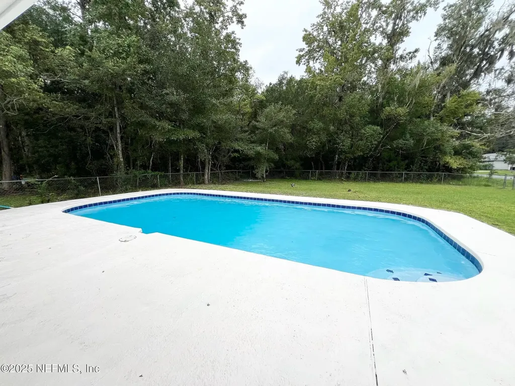 300 E Lattin Street Hastings FL 32145