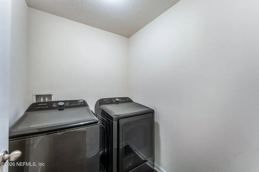 8342 Meadow Walk Lane Jacksonville FL 32256