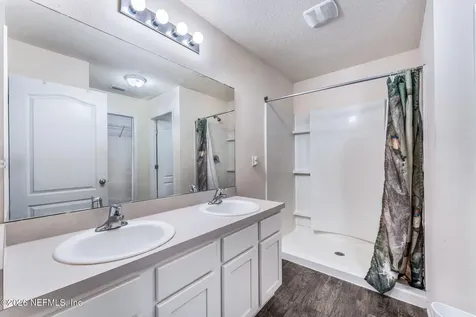 8342 Meadow Walk Lane Jacksonville FL 32256
