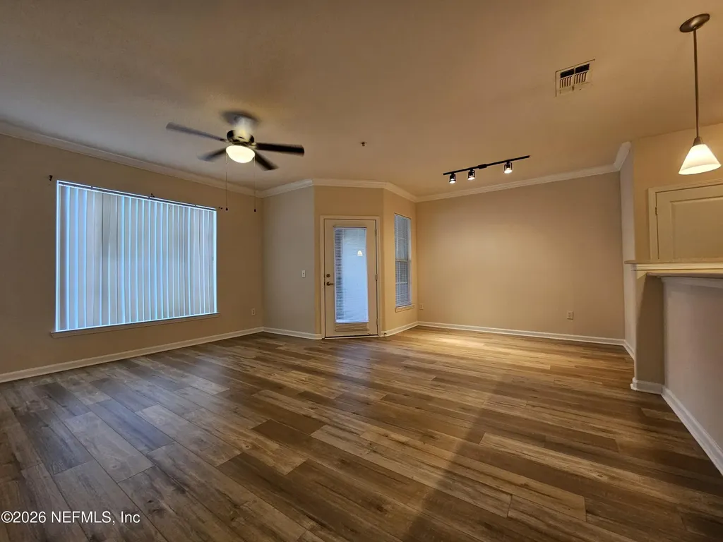 8290 Gate Parkway Jacksonville FL 32216