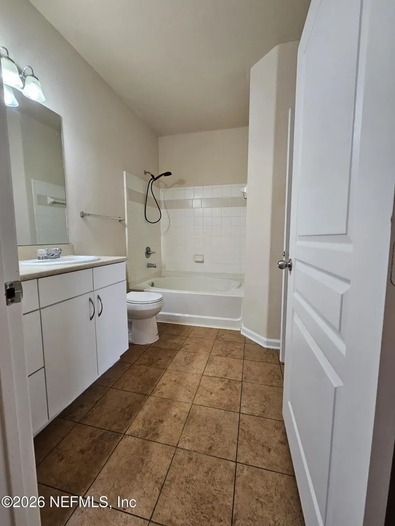 8290 Gate Parkway Jacksonville FL 32216