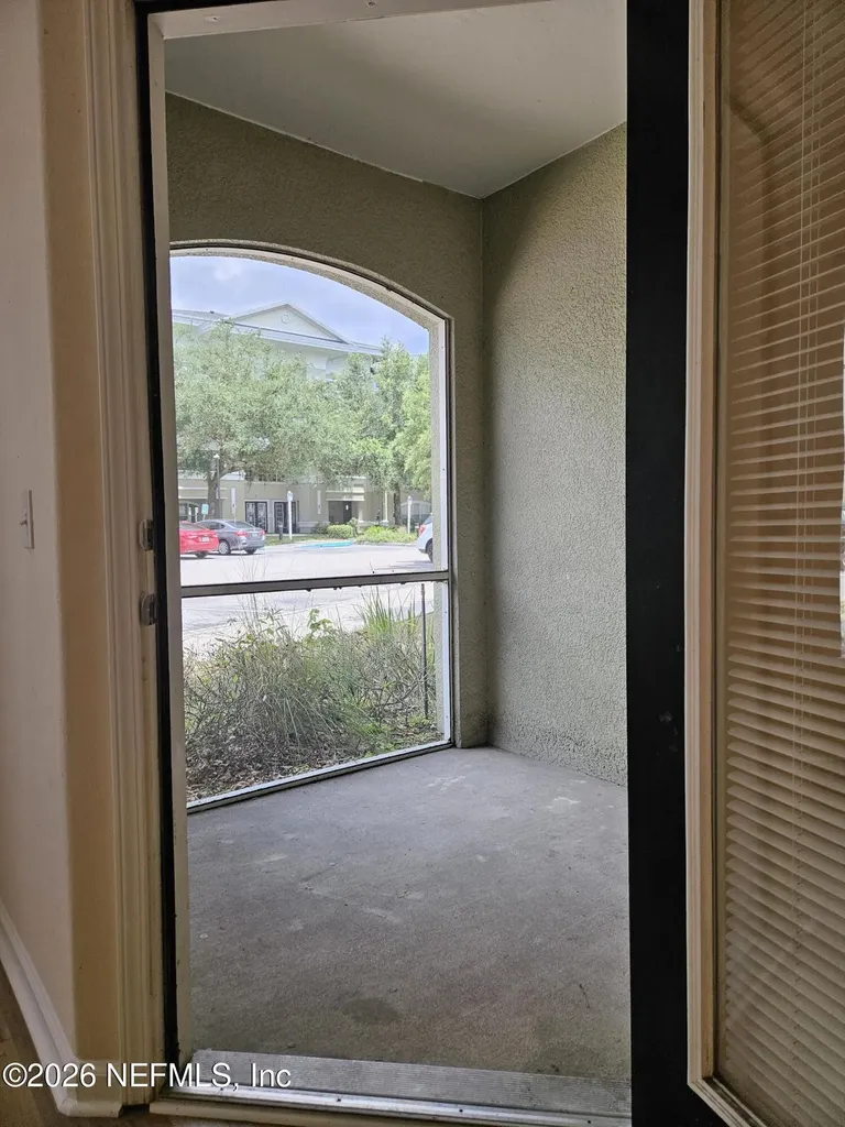 8290 Gate Parkway Jacksonville FL 32216