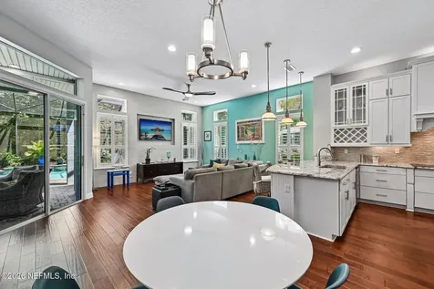 136 Dundee Place St. Johns FL 32259