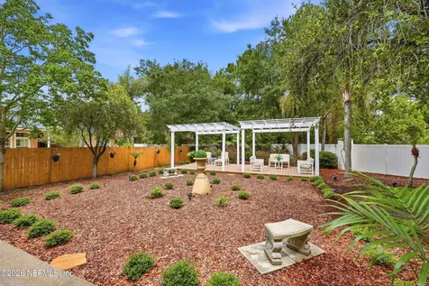 2320 Chartley Lane N Jacksonville FL 32246