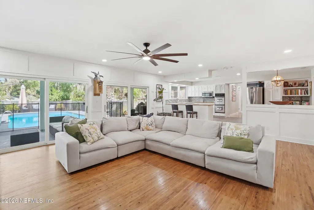 4042 Harbour Cove Drive Jacksonville FL 32225