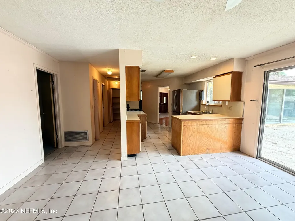 1530 Navaho Avenue Jacksonville FL 32210