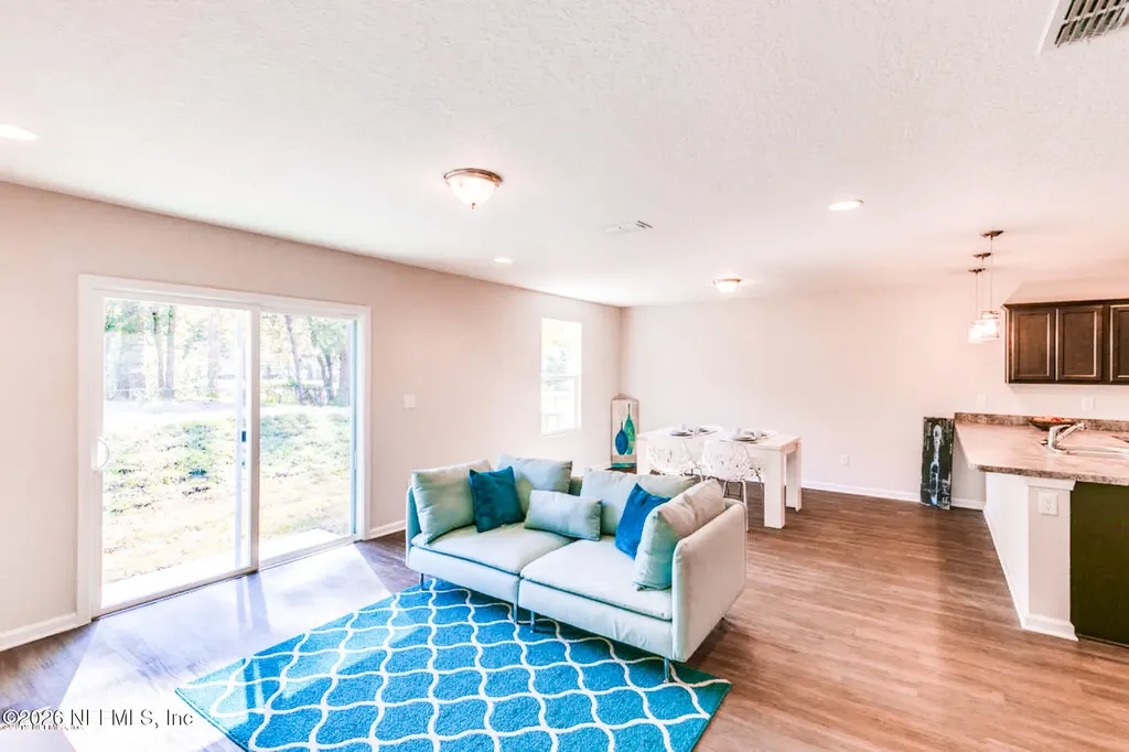 3789 St Augustine Road Jacksonville FL 32207