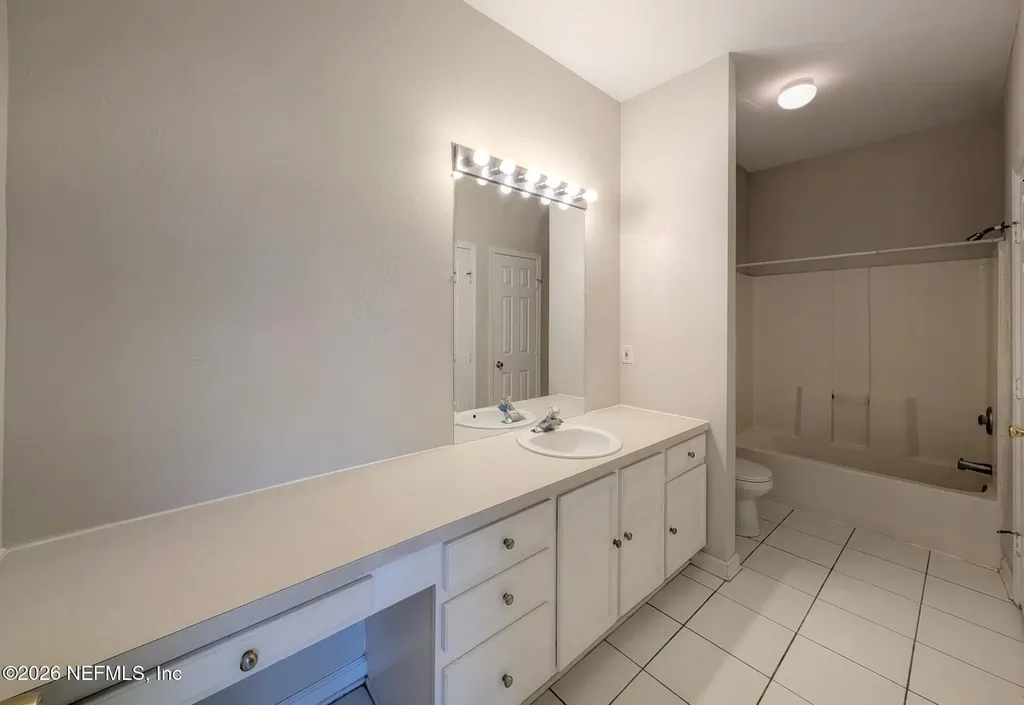 7990 Baymeadows Road E Jacksonville FL 32256