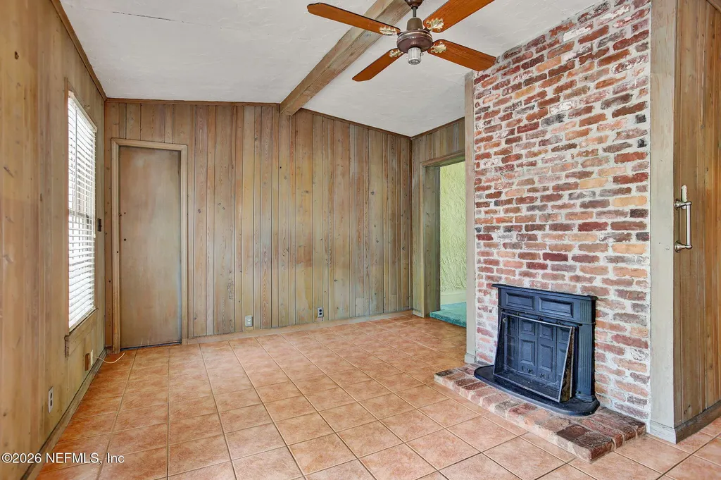 4250 Davinci Avenue Jacksonville FL 32210