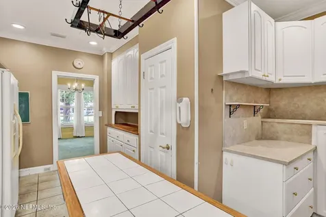 4250 Davinci Avenue Jacksonville FL 32210