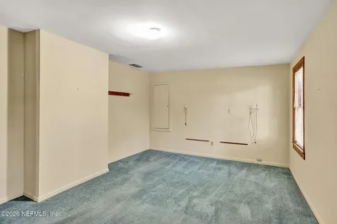 4250 Davinci Avenue Jacksonville FL 32210