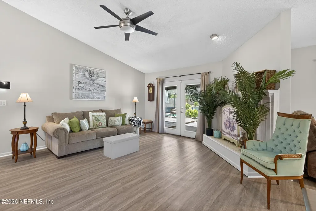 8446 Allwine Court Jacksonville FL 32244