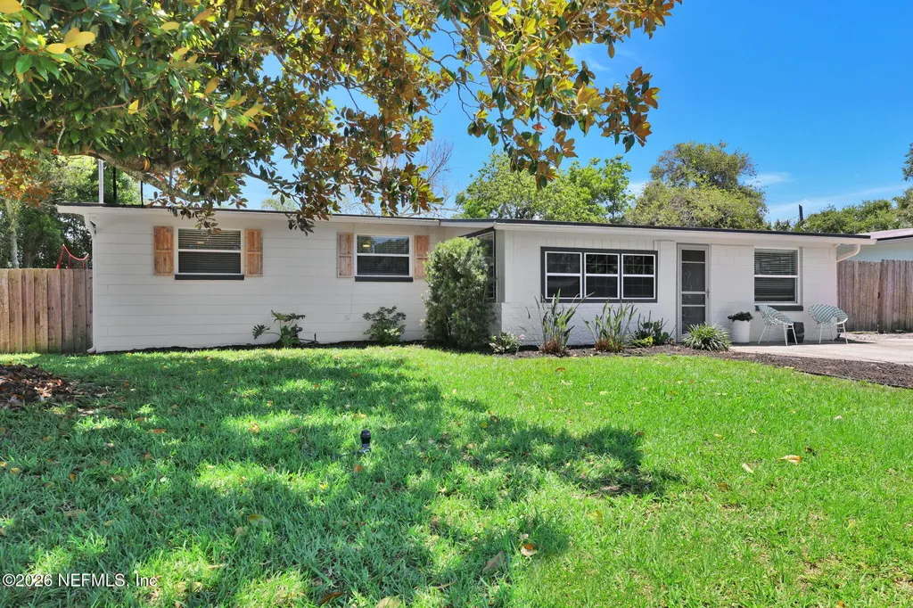 16 San Pablo Circle N Jacksonville Beach FL 32250
