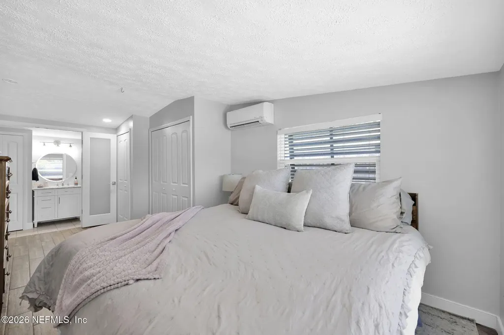 16 San Pablo Circle N Jacksonville Beach FL 32250