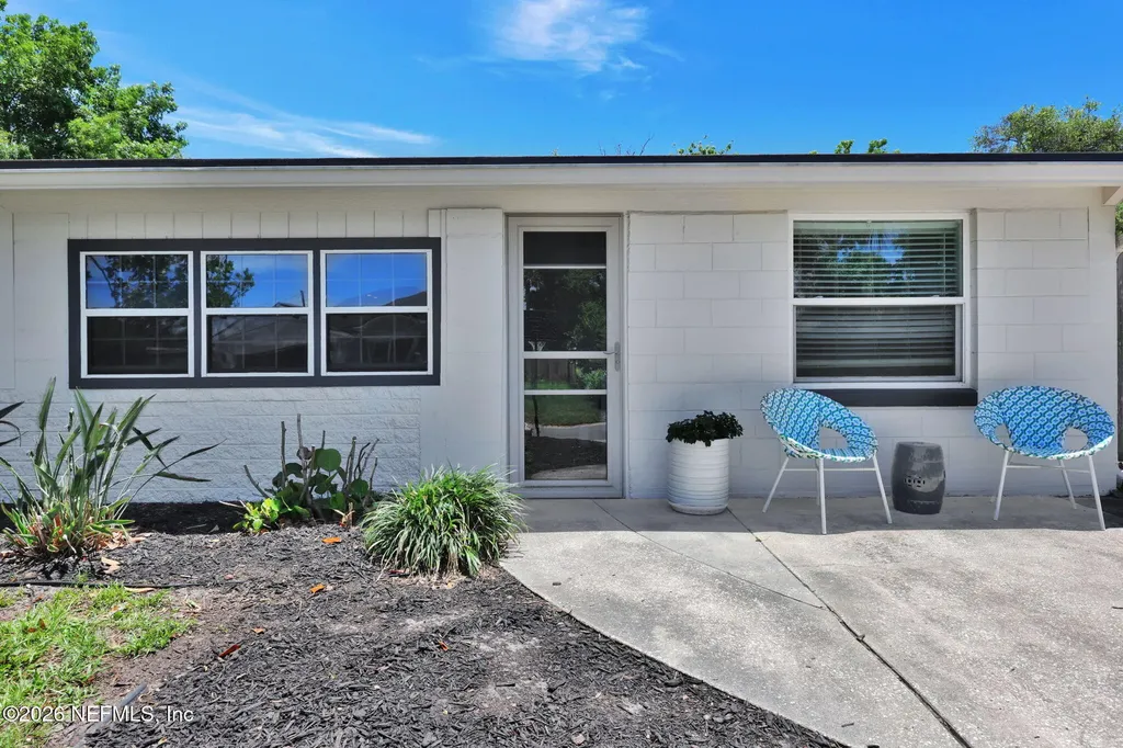 16 San Pablo Circle N Jacksonville Beach FL 32250