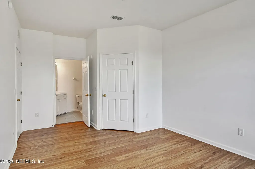 7801 Point Meadows Drive Jacksonville FL 32256